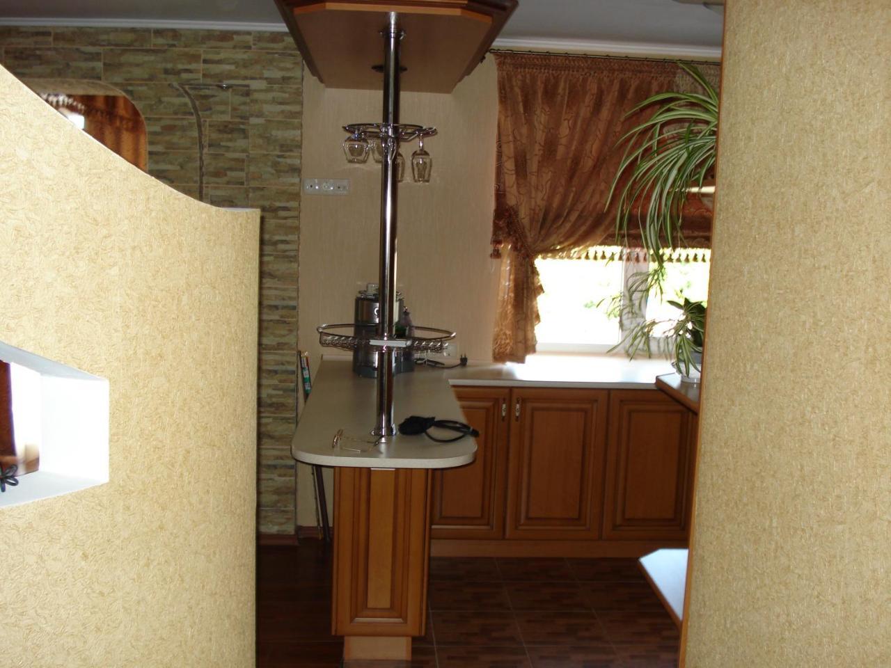 по сковороди Apartment Хмельницький